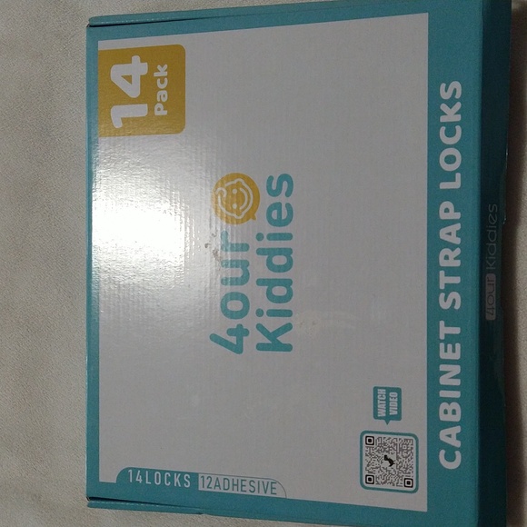 Four Kiddie's 5 Cabinet Strap Locks - Picture 6 of 8